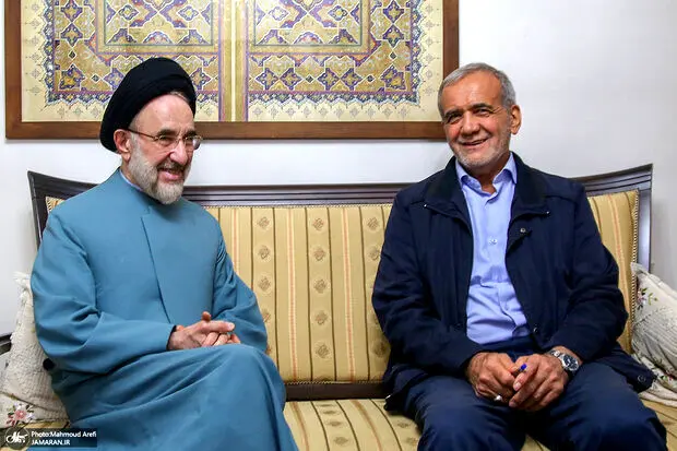 شایعه جنجالی درباره محمد خاتمی و پزشکیان 

