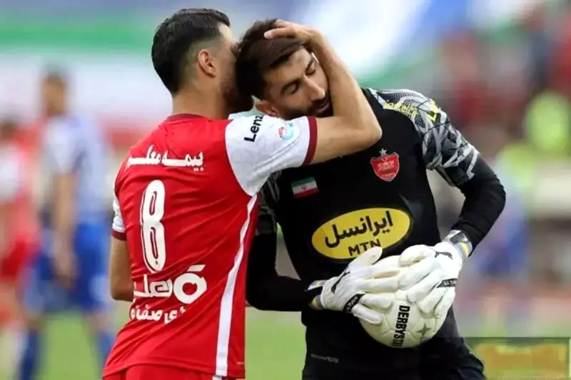 بیرانوند دو  ستاره پرسپولیس را به تراکتور می برد
