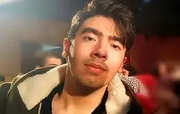 اولین فیلم از لحظه بازسازی صحنه قتل امیرمحمد خالقی + فیلم اعترافات قاتل