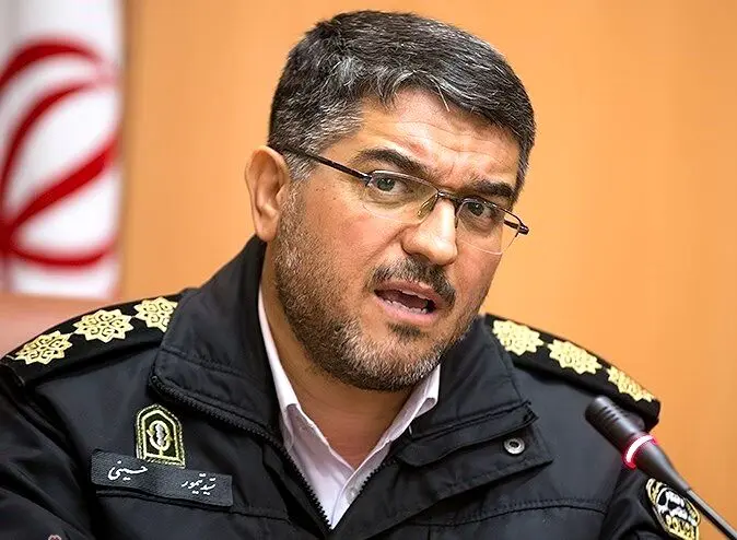واکنش تند پلیس راهور به شن پاشی در خیابان ها/ آسفالت را از بین می رود