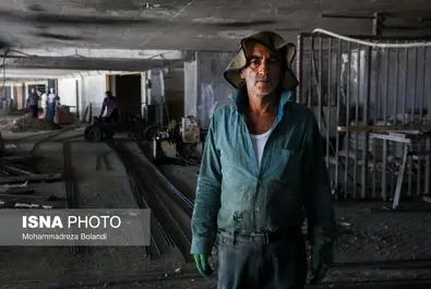 بازسازی ورزشگاه آزادی