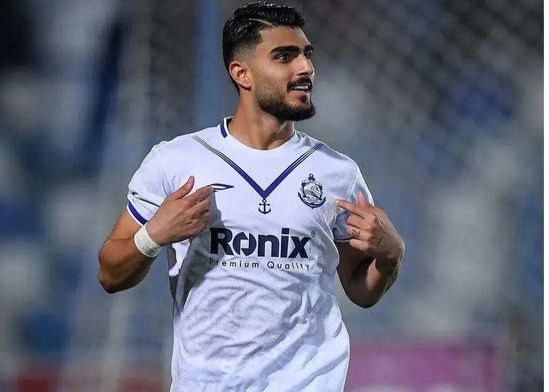 شباب الاهلی، مقصد نهایی مهاجم ملوان شد