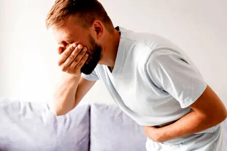 ویروس جدیدی که  کودکان و سالمندان را هدف قرار داده است | علائم