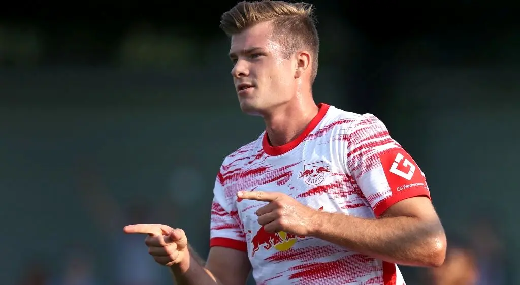 عجیب ترین جایزه در دنیای فوتبال را ببینید