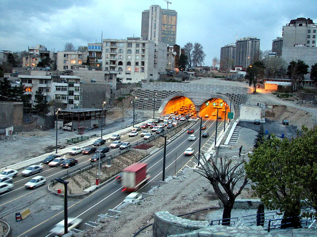 این تونل تهران امشب مسدود است