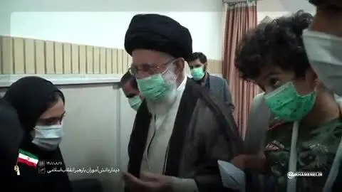لحظه دیدار رهبر انقلاب با آرتین + فیلم