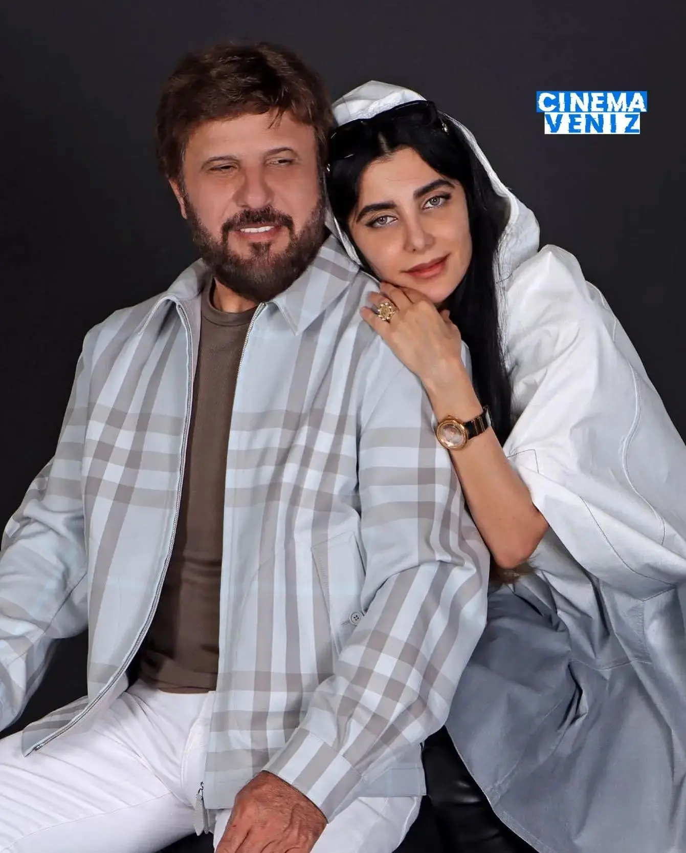 اطهارات عجیب بیژن مرتضوی درباره پاک کردن عکس های همسر مرحومش/ به کارم لطمه می‌زد + عکس