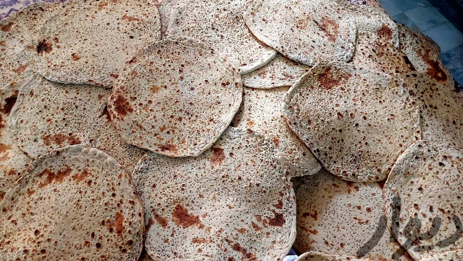 از کجا بفهمیم نانی که می‌خوریم سالم است؟