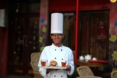 کافه قربانیان اسیدپاشی