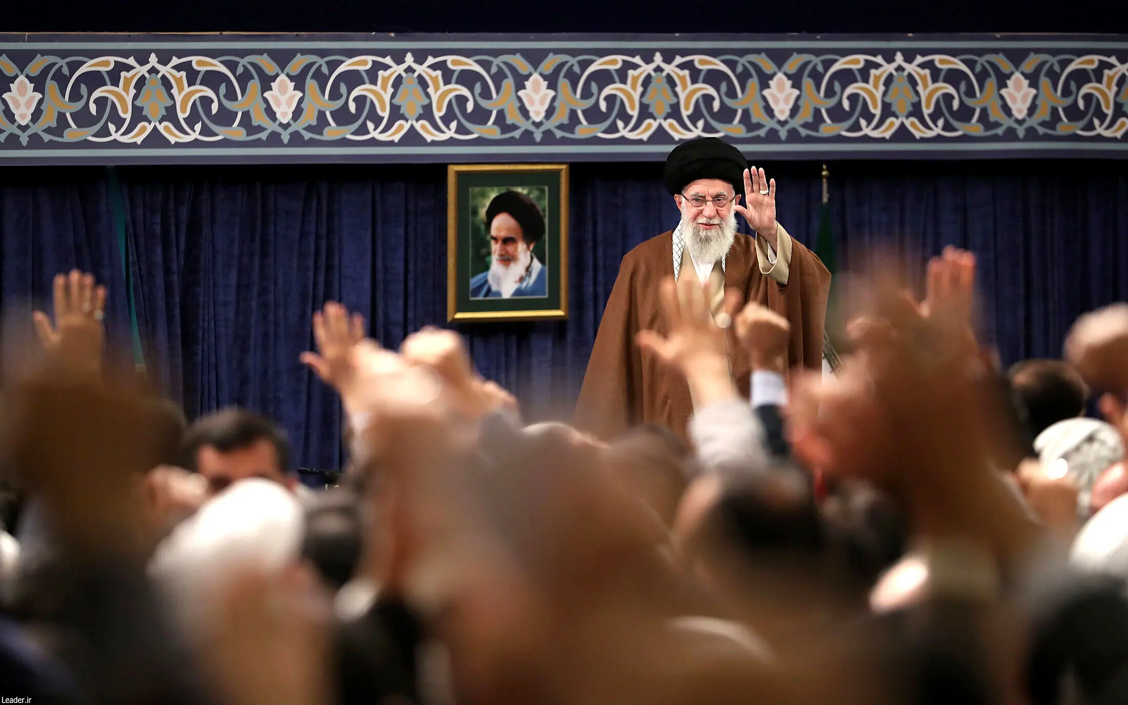 رهبر انقلاب :اصراری نداریم که این و آن را در حادثه کرمان متهم کنیم / مشکل اقتصادی داریم