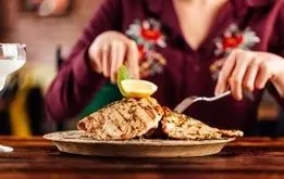 فاصله‌ی ایده‌آل بین دو وعده‌ی غذایی چقدر است؟
