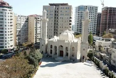 حجاب همسر الهام علی‌اف در مراسم افتتاح یک مسجد | تصویر