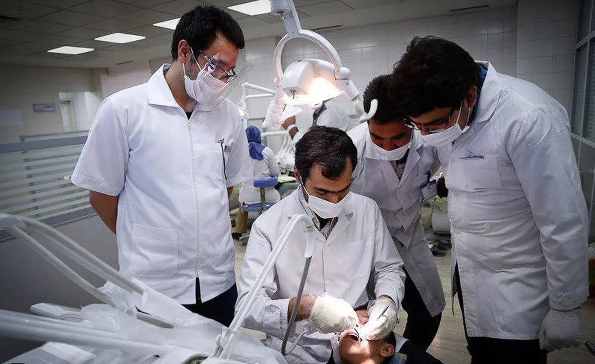 دانشجویان پزشکی چقدر حقوق می‌گیرند؟