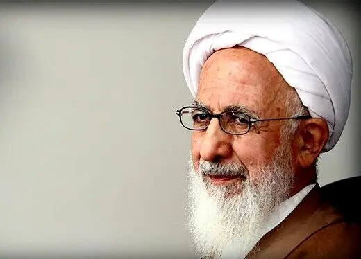 آیت الله جوادی آملی: «جامعه گرسنه» با برنامه طنز شاداب نمی شود
