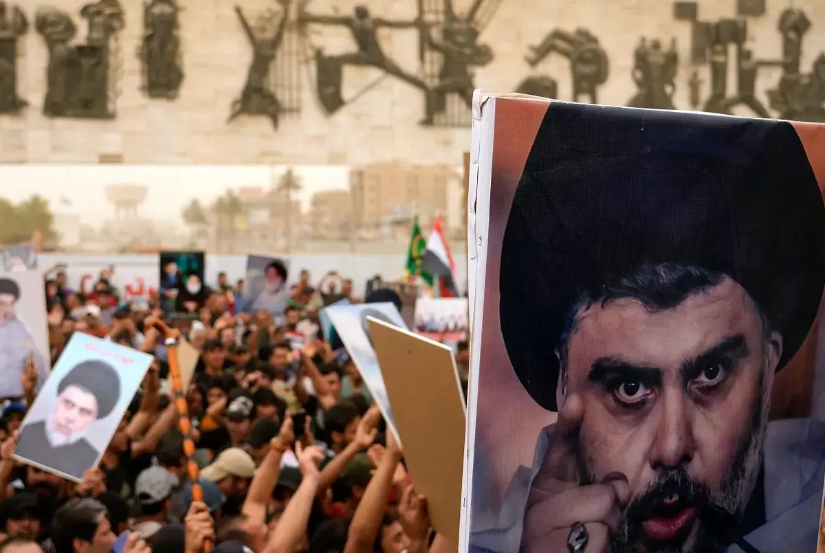 هواداران جریان صدر سفارت سوئد را آتش زدند