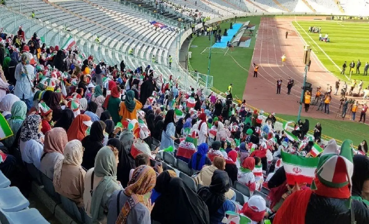 فعلاً امکان پذیرایی بانوان در ورزشگاه‌ها را نداریم
