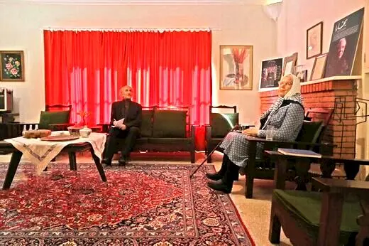 جلوگیری از برگزاری مراسم سالروز سیمین دانشور در منزل خودش