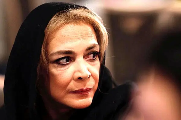 ببینید| عکس دیده نشده از بیتا فرهی به همراه دخترش