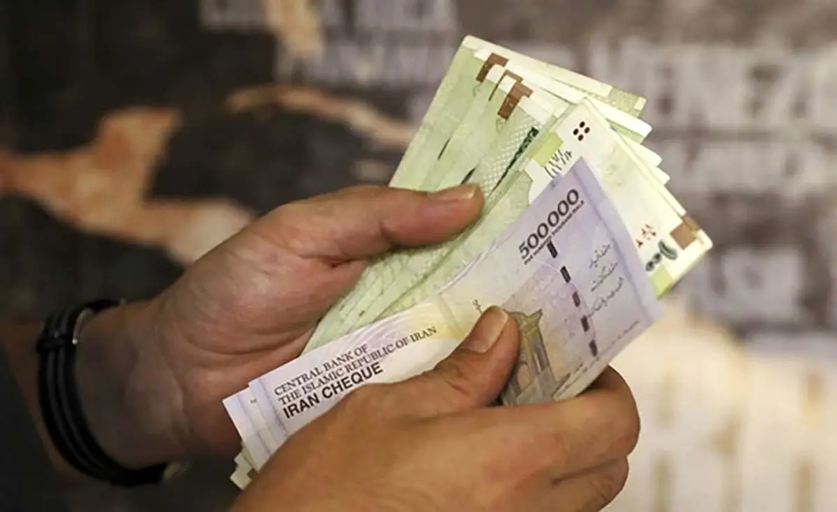 جزییات مهم عیدی کارکنان و بازنشستگان 