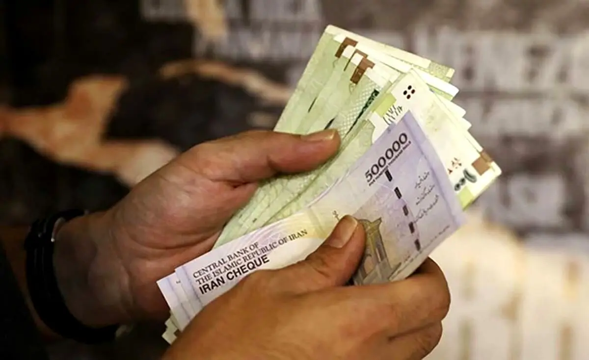 جزییات مهم عیدی کارکنان و بازنشستگان 