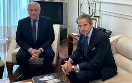 حضور یک چهره خبرساز در محل مذاکره