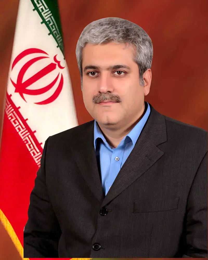 زندگینامه : سورنا ستاری