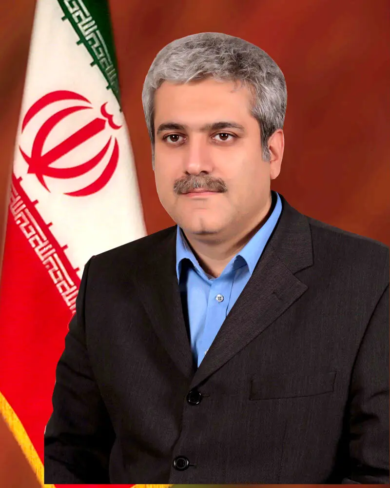 زندگینامه : سورنا ستاری