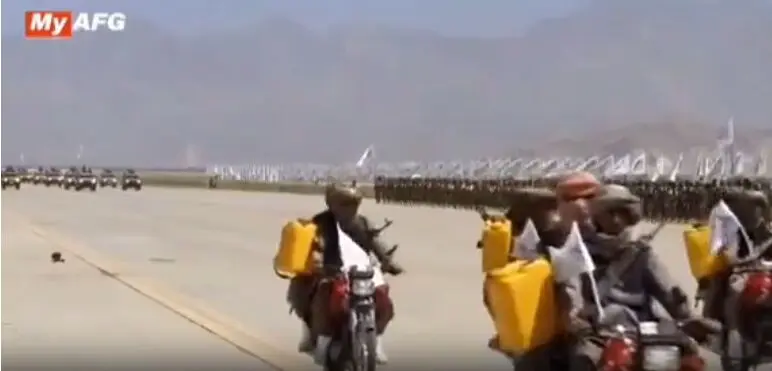 یک اقدام شرم آور و زشت طالبان برای تمسخر ایرانی ها | این ویدئو  اندوهبار را ببینید