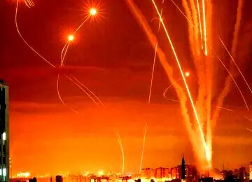 تصاویر اولیه از حمله موشکی و پهپادی سپاه در خاک پاکستان

