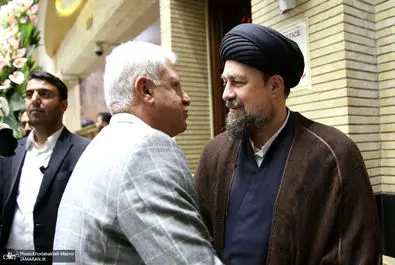 مراسم ترحیم مادر اسحاق جهانگیری