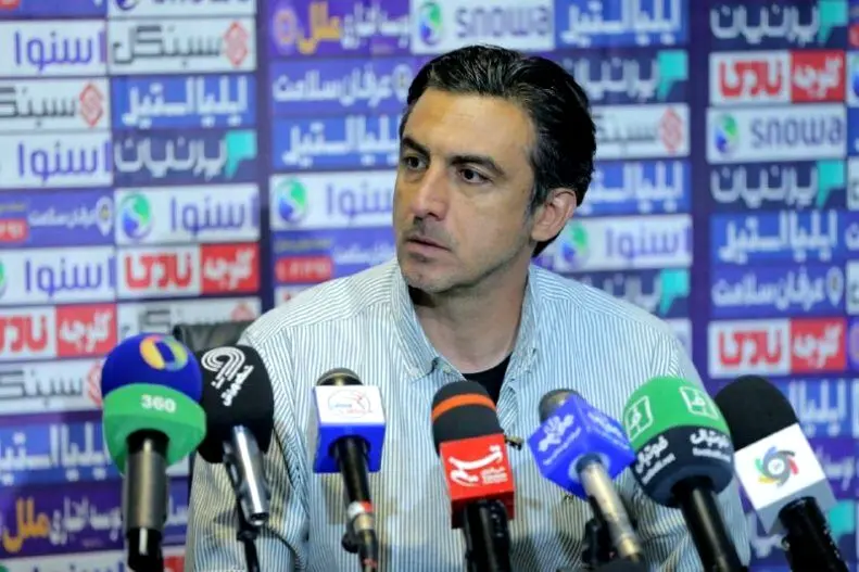 استعفای مهدی رحمتی از سرمربیگری نساجی پس از شکست مقابل استقلال


