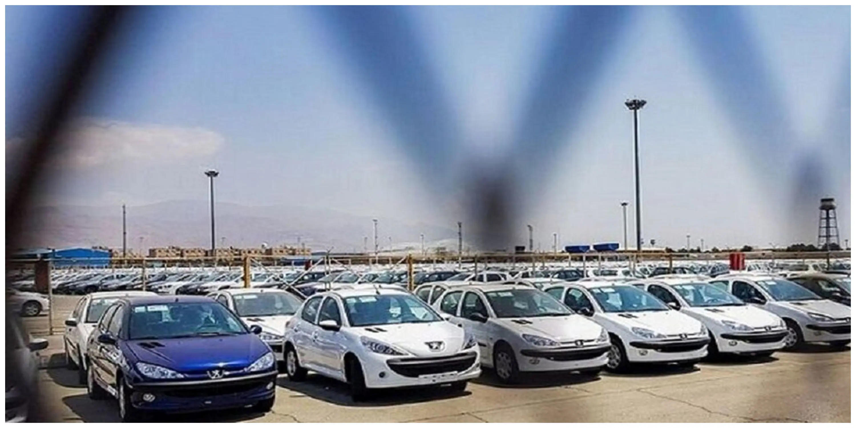دنا پلاس ۱۰۰میلیون تومان ارزان شد