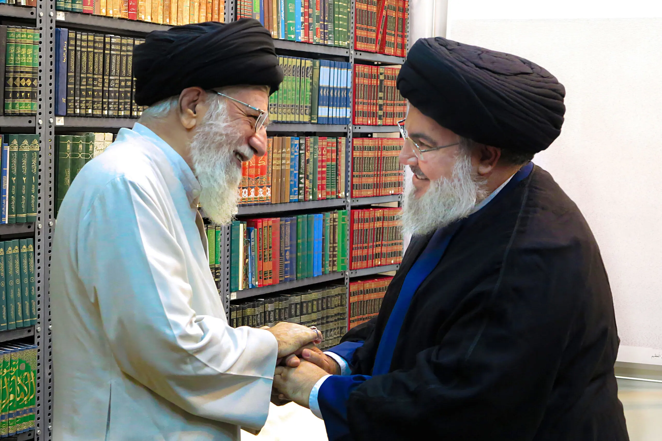 پیام رهبر انقلاب به مراسم تشییع دو شهید بزرگ مقاومت حزب الله لبنان