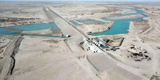 آب هیرمند از افغانستان وارد ایران شد