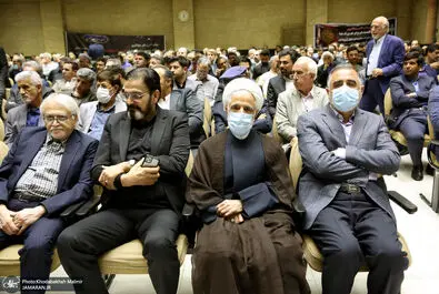 مراسم ترحیم مادر اسحاق جهانگیری