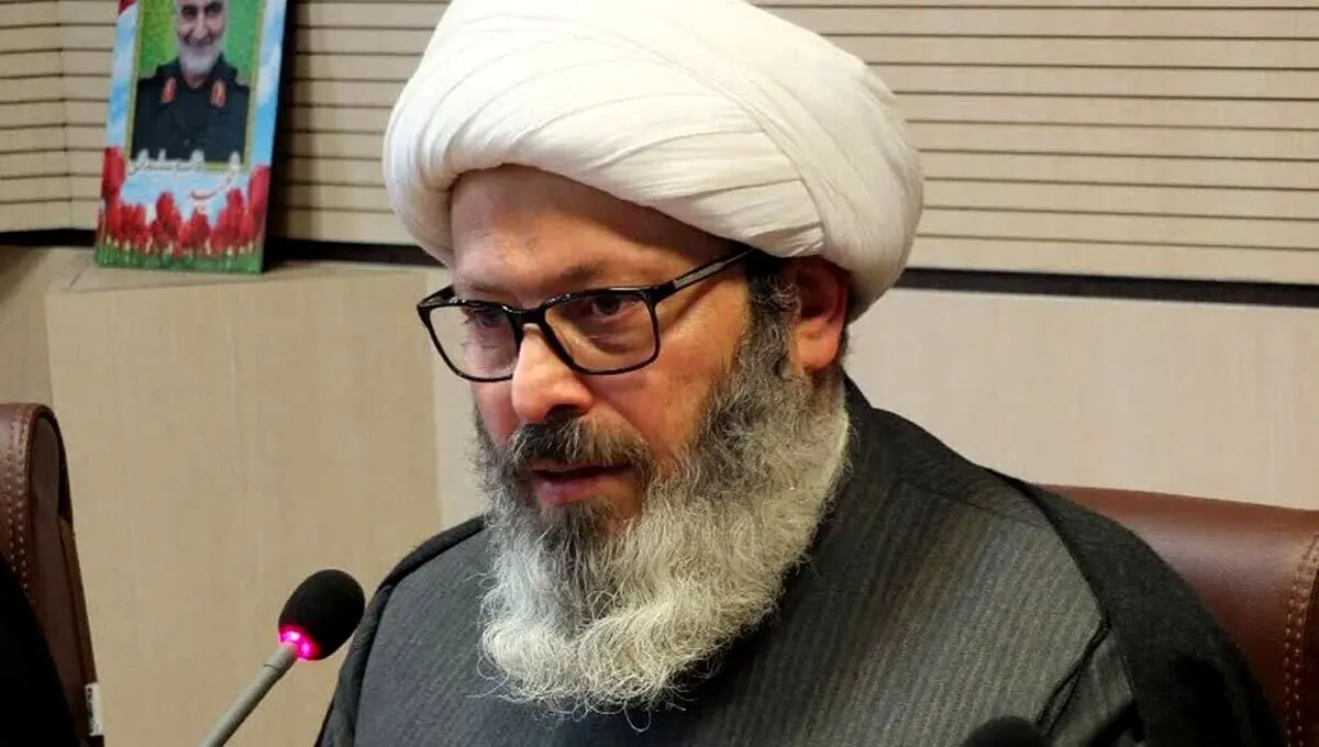 تصاویر حجت‌الاسلام قاسمیان در پناهگاه زنان خیابانی/ ویدئو
