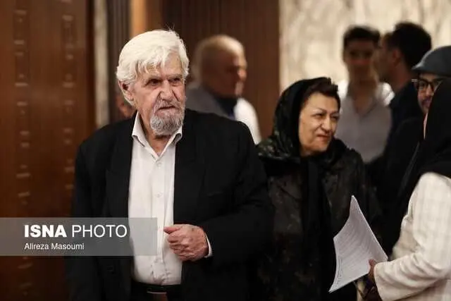 عنایت بخشی در بیمارستان بستری است