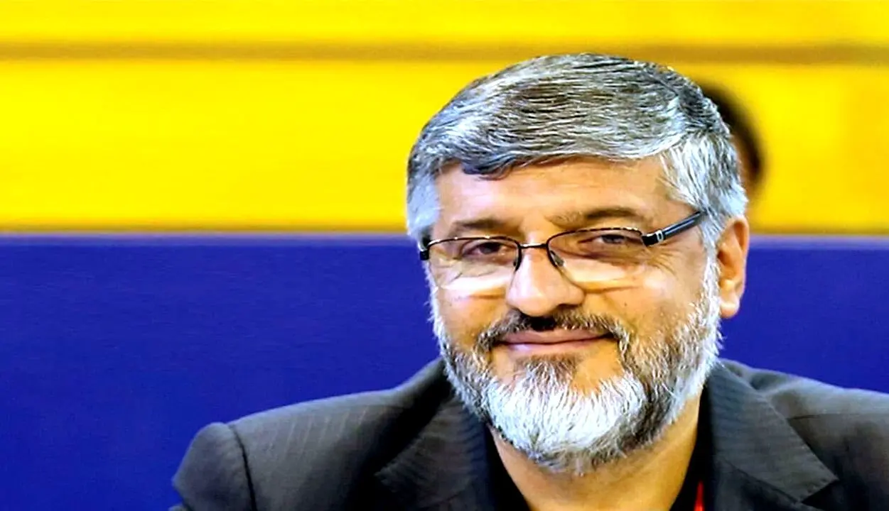 حکم جدید پولادگر آمد