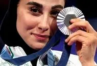 واکنش هادی ساعی به زندانی شدن ناهید کیانی+فیلم