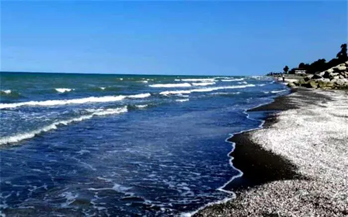 این تصویر تلخ از ساحل خزر همه را شوکه کرد + عکس