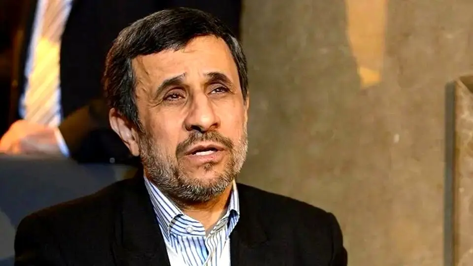 احمدی نژاد درباره مجتبی خامنه ای پیام  داد