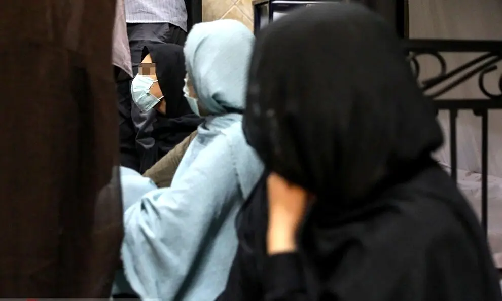 زنان بازداشت شده اعتراضات در ندامتگاه زنان تهران / تصاویر