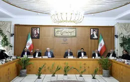 ادعای حقوق ۲۰۰ میلیونی عضو ارشد دولت

