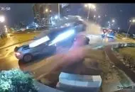 لحظه پرواز یک مرسدس بنز در خیابان+فیلم