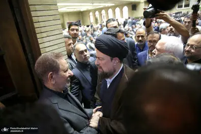 مراسم ترحیم مادر اسحاق جهانگیری