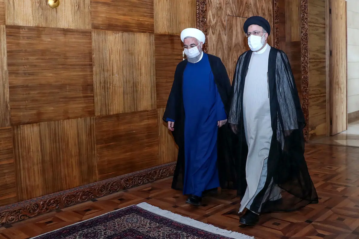 قیمت دلار در دولت‌های روحانی و رئیسی؛ارزش ریال در کدام دولت بیشتر سقوط کرد؟