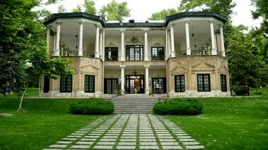 شایعه جنجالی پیرامون کاخ نیاوران

