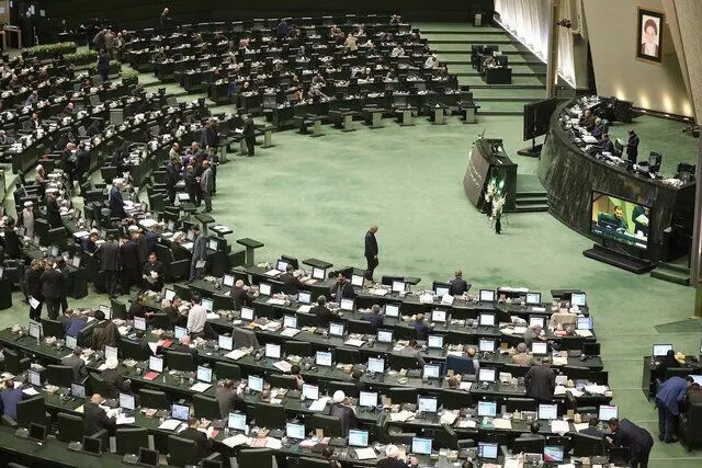 میزان حقوق نمایندگان مجلس لو رفت

