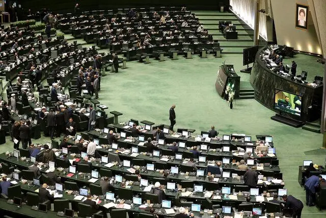 میزان حقوق نمایندگان مجلس لو رفت

