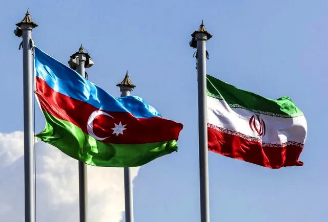 رزمایش جمهوری آذربایجان در دریای خزر با ناو جنگی/ واکنش ایران 